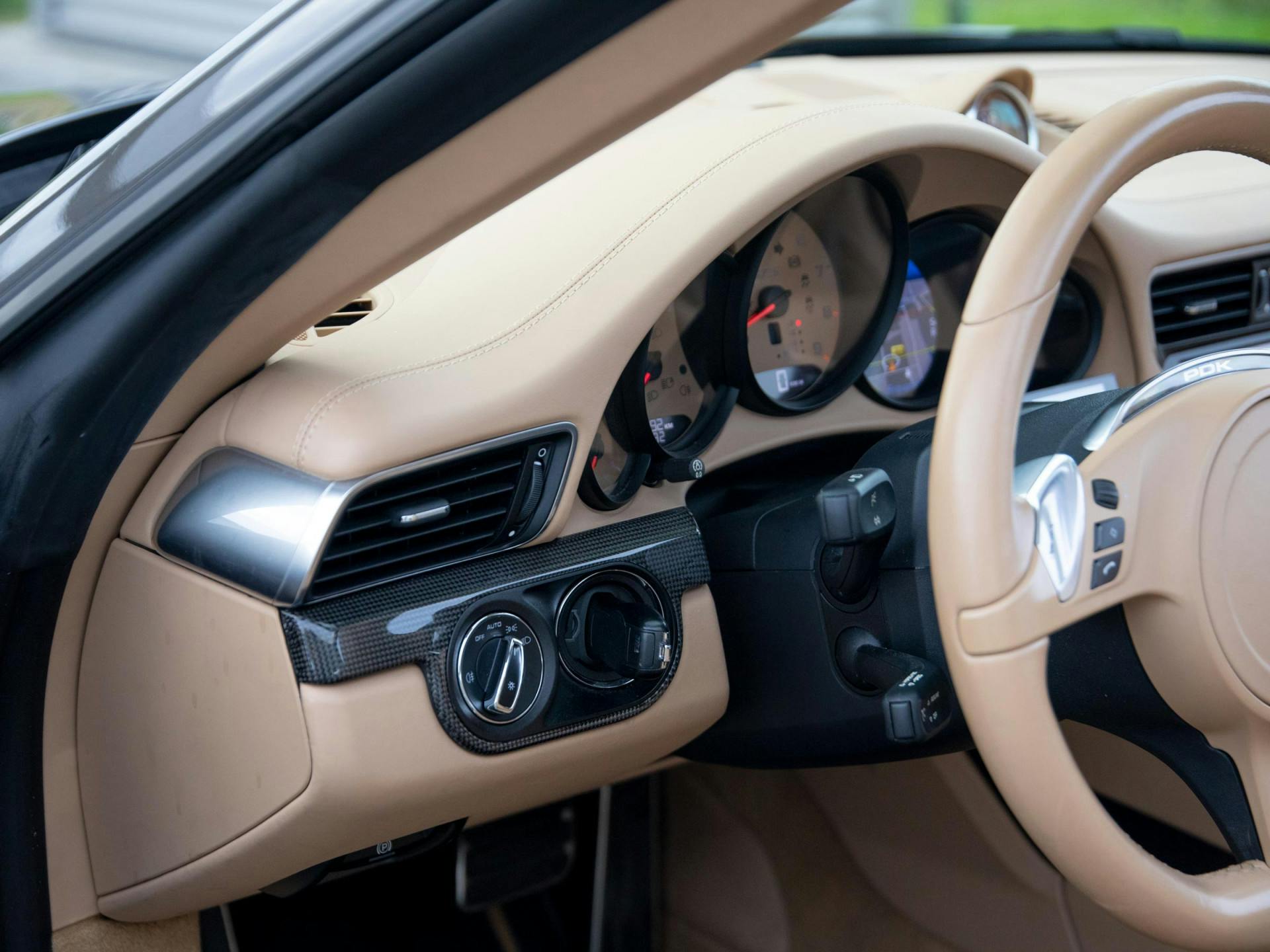 Porsche 911 Cabrio 3.8 Carrera 4 GTS | Bose | Sport Chrono | Carbon interieur pakket |